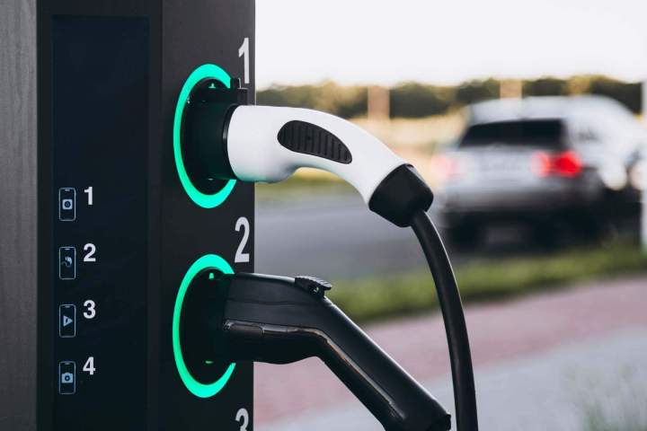 Installation de borne pour véhicule électrique Val-des-Monts